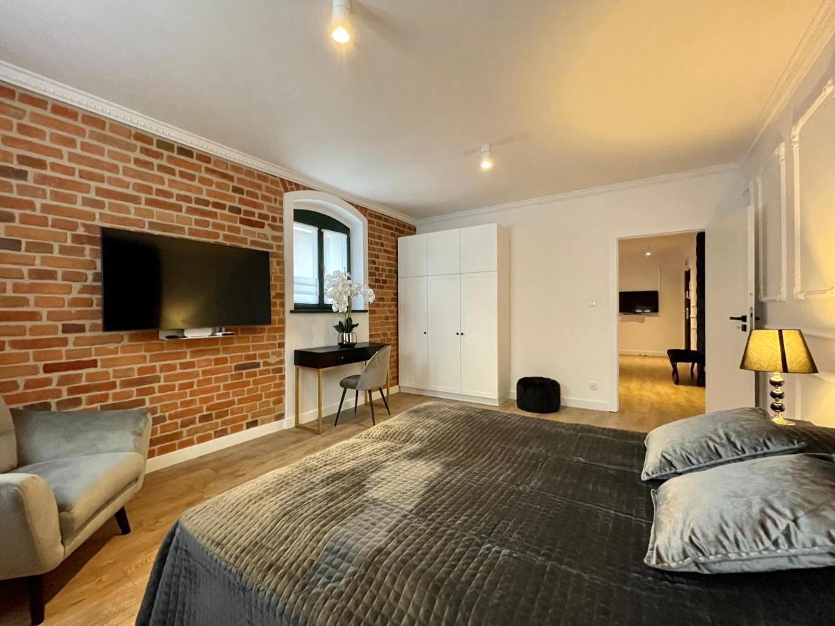 Apartment Miodowa Faktoria # 4 *